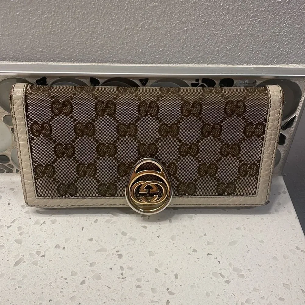 Gucci woman’s canvas and cream leather wallet - Picture 2 of 16